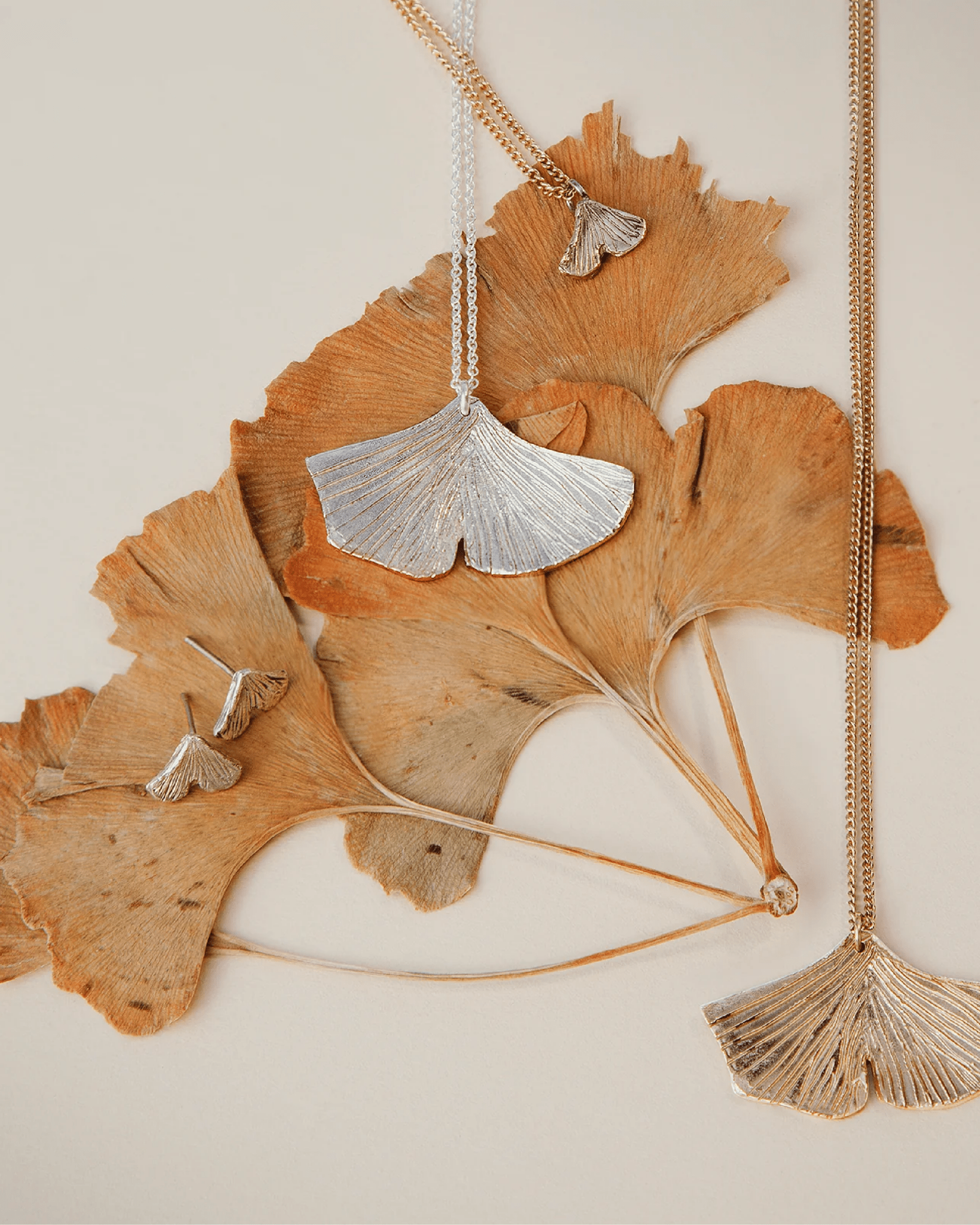 Orecchini Mini Gingko - ErnestoShop Concept Store