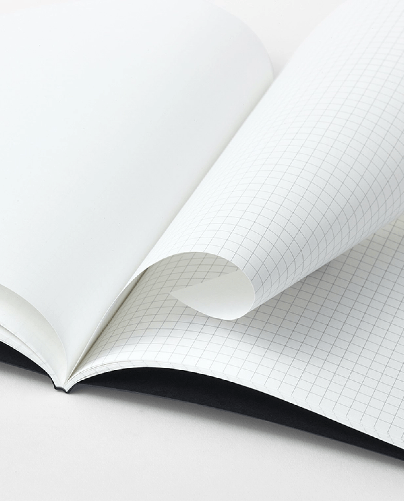 Quaderno nero grid 5x5mm - ErnestoShop Concept Store