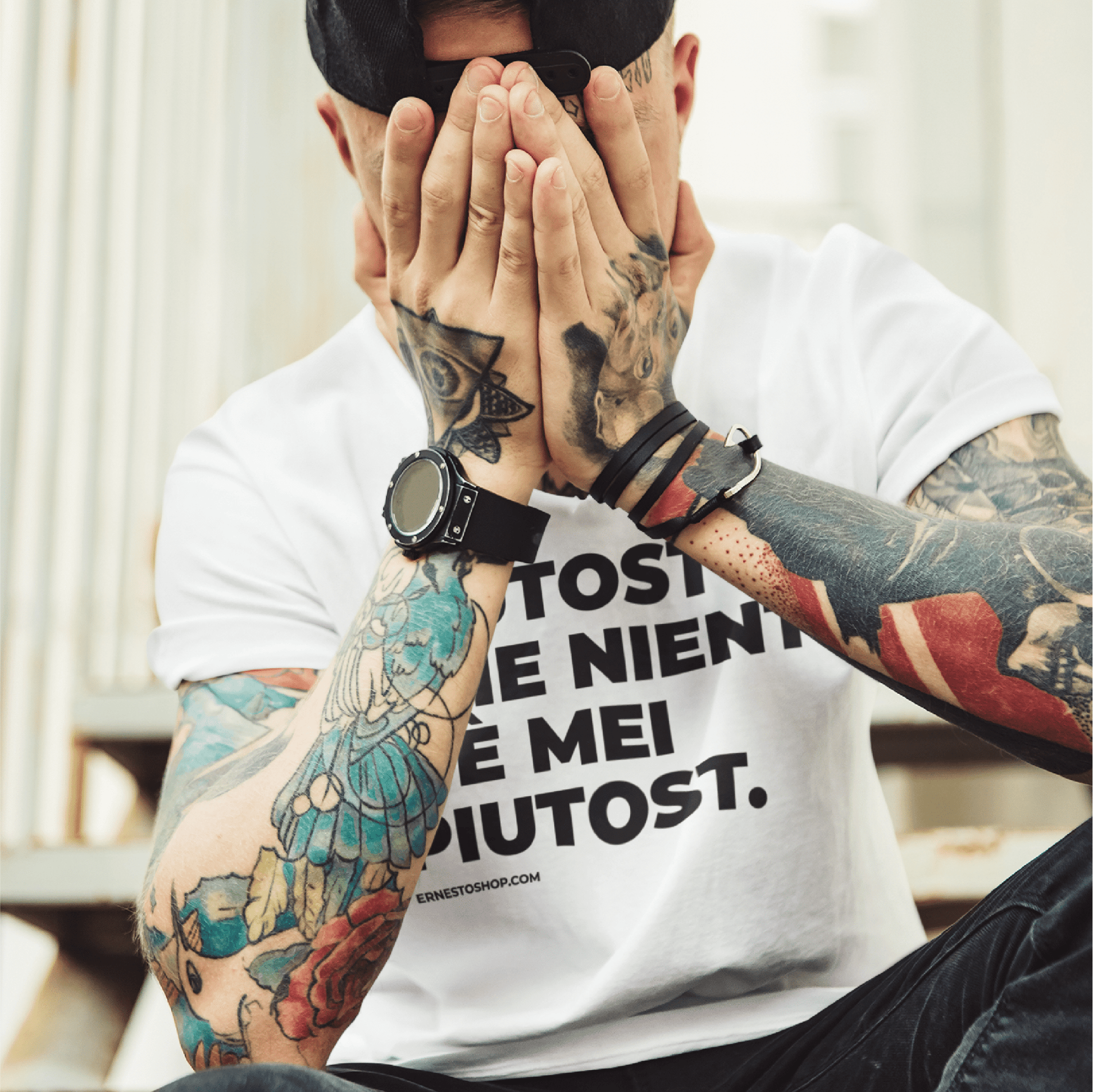 T-shirt PIUTOST maniche risvoltate BIANCA - ErnestoShop Concept Store